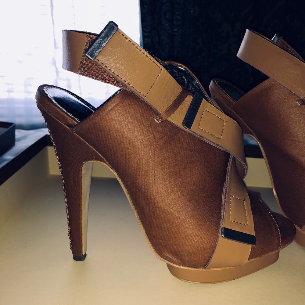 Bebe heels size 7 1/2